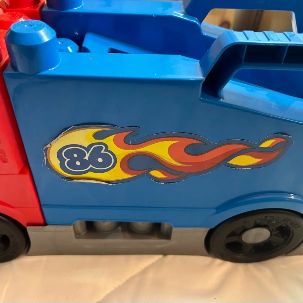 MEGA BLOCKS - Build & Race Rig Truck